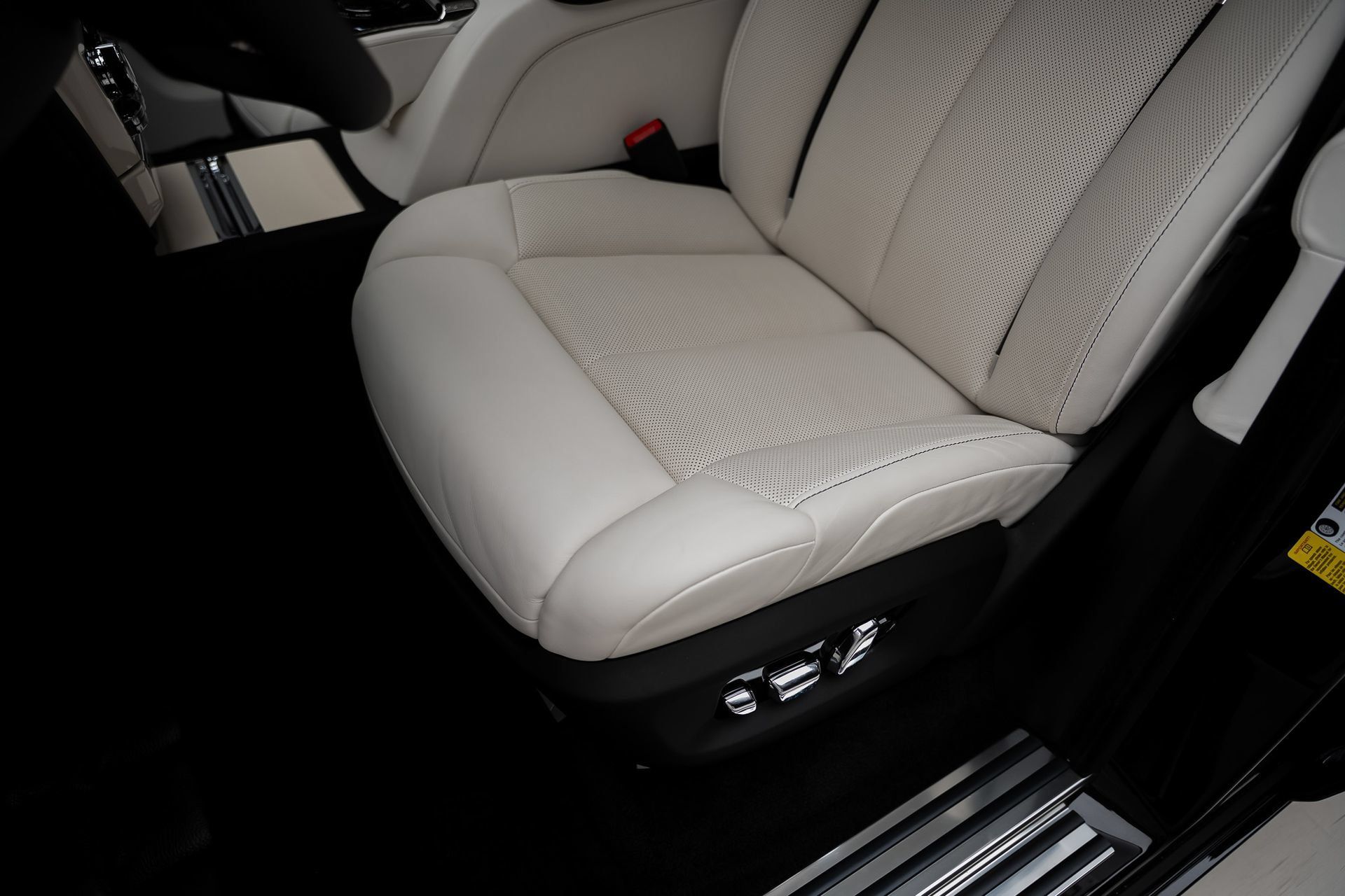 Used 2024 Rolls-Royce Phantom Extended Wheelbase RWD image 66