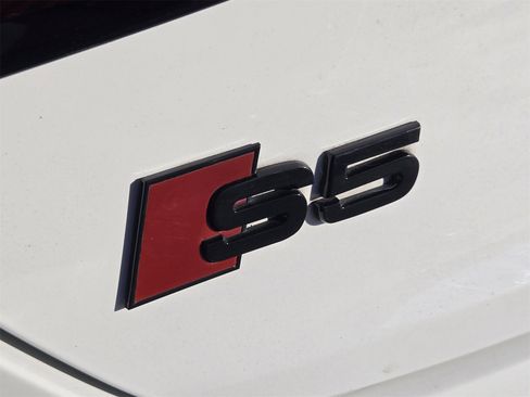 Used 2022 Audi S5 Premium Plus image 11