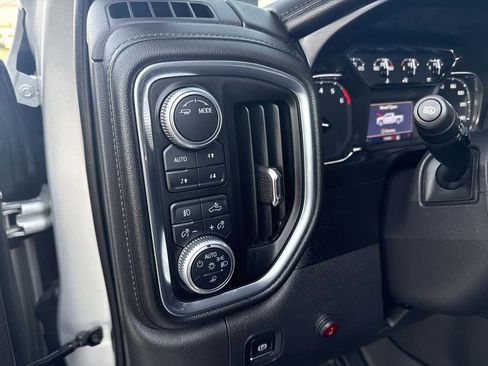 Used 2020 GMC Sierra 1500 SLT w/ SLT Premium Plus Package image 13