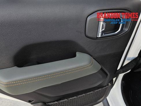 New 2026 Jeep Gladiator Mojave AWD/4WD image 12