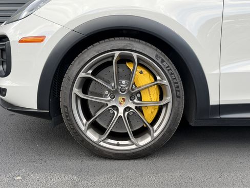 Certified 2023 Porsche Cayenne Turbo GT AWD/4WD image 12