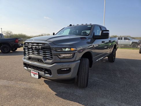 New 2026 RAM 2500 Lone Star AWD/4WD image 3