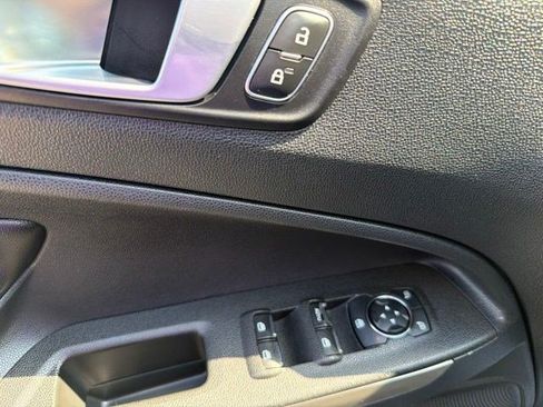 Used 2020 Ford EcoSport Titanium FWD image 12
