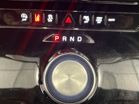 Used 2024 Jeep Wagoneer Series II w/ Flexible Seating Group image 56