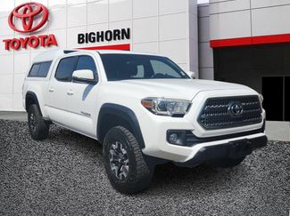 Used 2016 Toyota Tacoma TRD Off-Road image 1