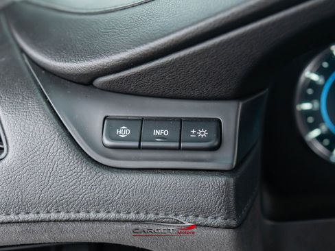 Used 2019 Cadillac Escalade Luxury image 32