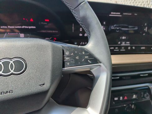 Used 2025 Audi Q5 Premium Plus w/ Premium Plus AWD/4WD image 19