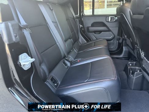 Used 2024 Jeep Gladiator Rubicon image 7