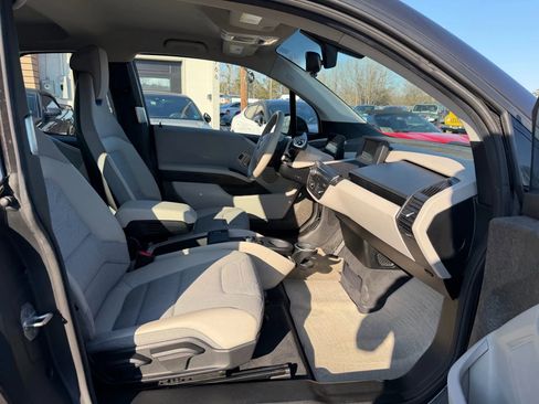 Used 2015 BMW i3 w/ Range Extender image 18