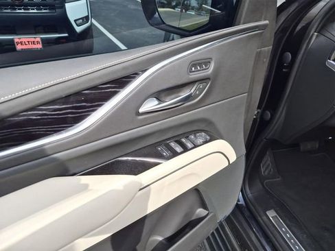 Used 2023 Cadillac Escalade ESV Sport w/ Touring Package image 26