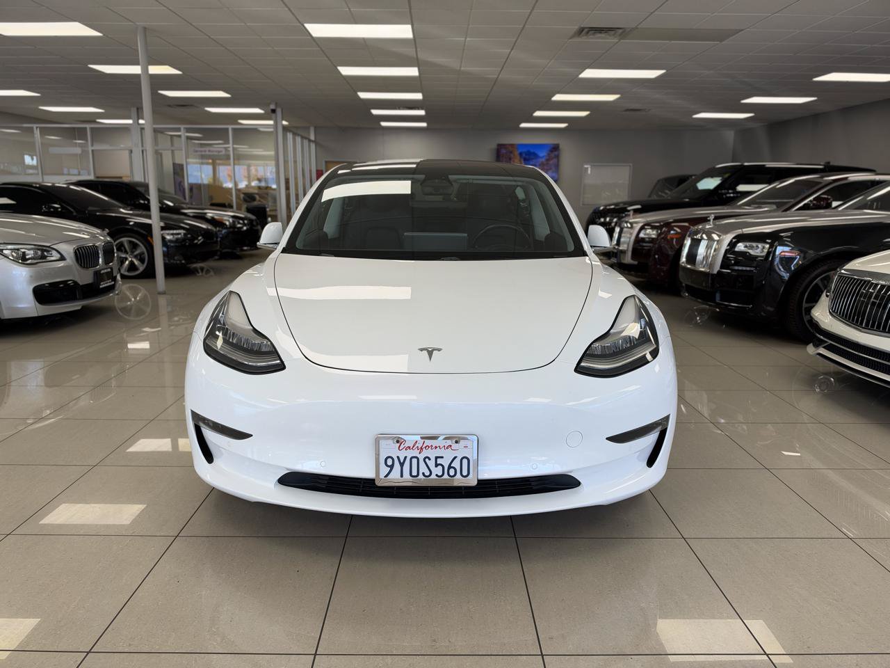 Used 2018 Tesla Model 3 Long Range RWD image 4