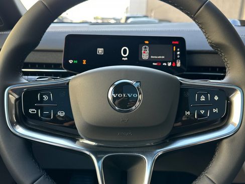 New 2025 Volvo EX90 Plus w/ Protection Package Premier image 26