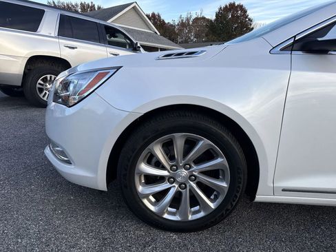 Used 2016 Buick LaCrosse Leather image 18