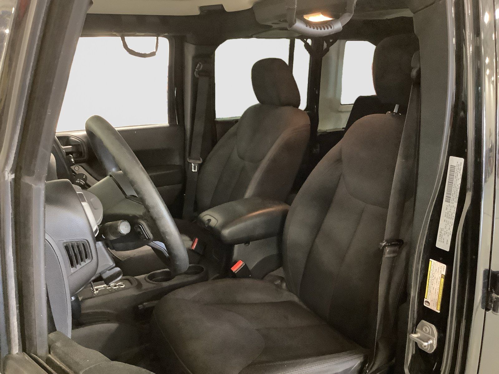 Used 2017 Jeep Wrangler Unlimited Sport AWD/4WD image 12