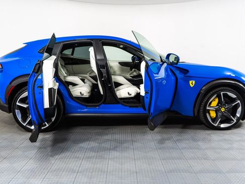 Certified 2025 Ferrari Purosangue image 38