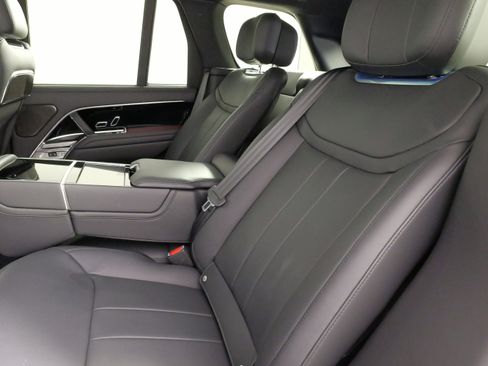 Used 2024 Land Rover Range Rover Autobiography AWD/4WD image 38