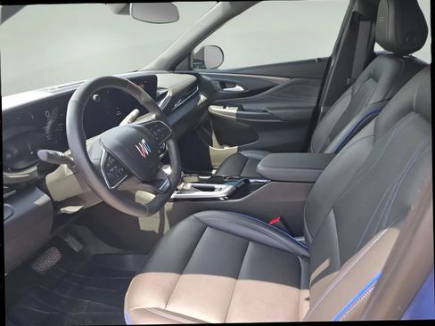 Used 2024 Buick Envista Sport Touring w/ Convenience I Package FWD image 10
