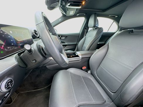 Used 2024 Mercedes-Benz C 300 Sedan image 13