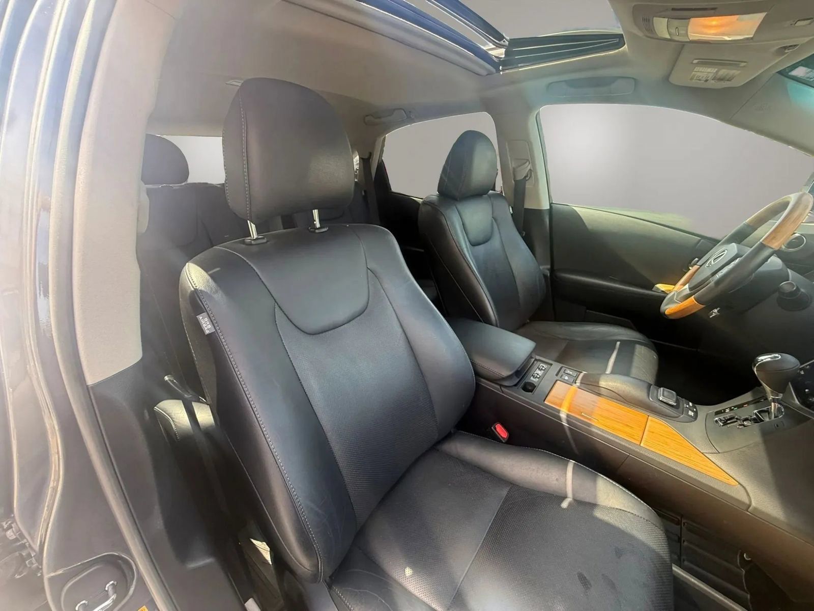 Used 2015 Lexus RX 450h AWD image 57