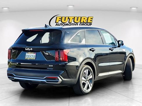 Used 2023 Kia Sorento SX Prestige w/ Panoramic Sunroof Package image 5