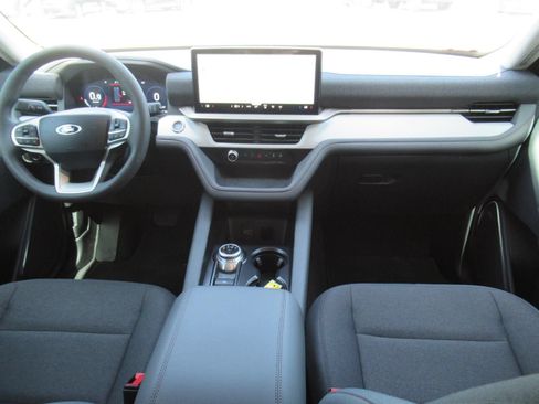 Used 2026 Ford Explorer Active RWD image 12