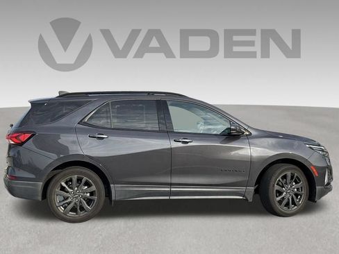 Used 2023 Chevrolet Equinox RS FWD image 28