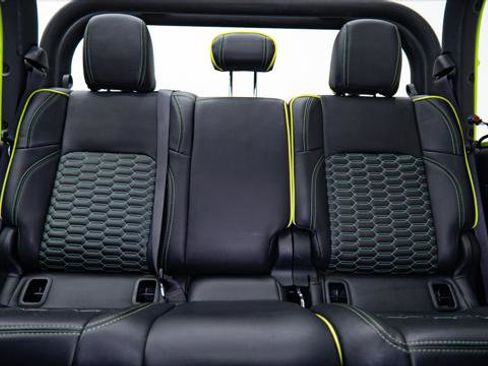 Used 2021 Jeep Gladiator Sport image 30