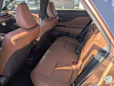 Used 2026 Toyota Crown Signia image 15