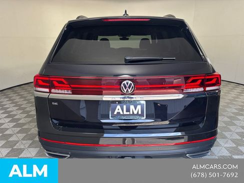 Used 2025 Volkswagen Atlas SE image 8