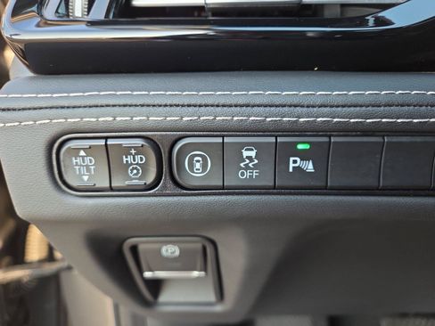 Certified 2023 Acura MDX w/ Advance Package AWD/4WD image 17