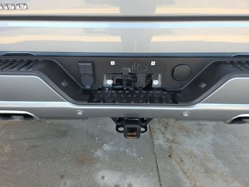 Used 2024 Chevrolet Silverado 1500 High Country AWD/4WD image 25