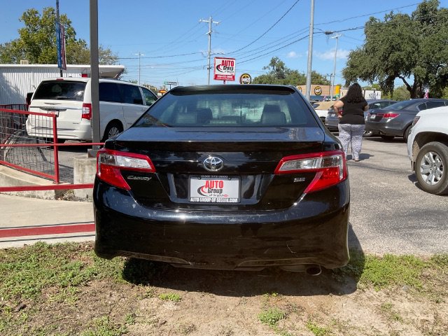 Used 2014 Toyota Camry SE FWD image 5