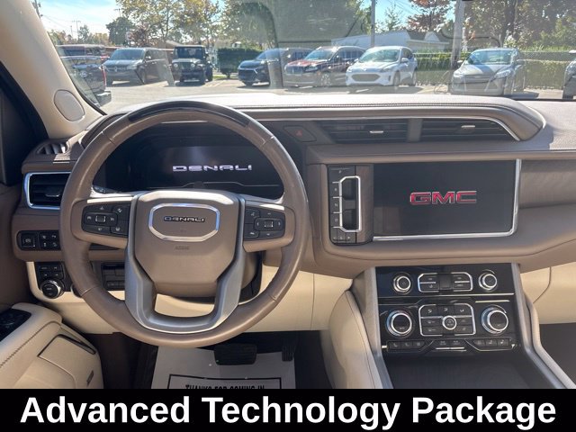 Used 2023 GMC Yukon XL Denali w/ Denali Reserve Package AWD/4WD image 16