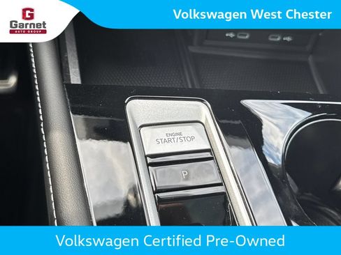 Certified 2024 Volkswagen Atlas Cross Sport SEL Premium R-Line AWD/4WD image 26