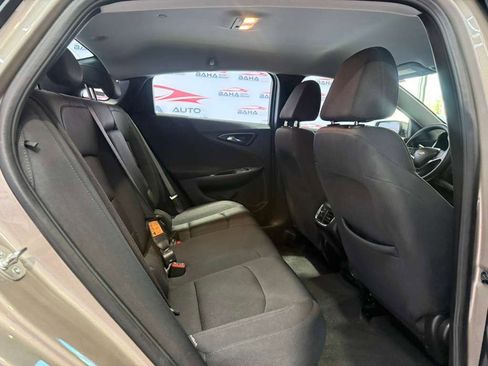 Used 2025 Chevrolet Malibu LT image 38