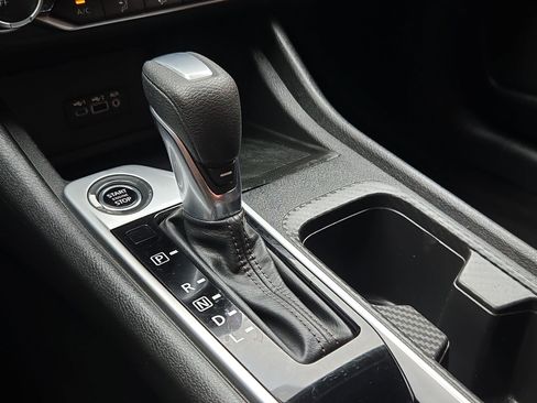 Used 2023 Nissan Sentra SV FWD image 23