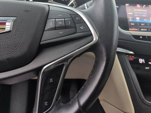 Used 2017 Cadillac XT5 Luxury image 26