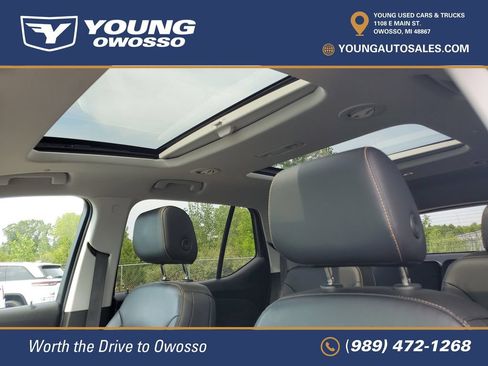 Used 2021 Chevrolet Traverse LT w/ LT Premium Package AWD/4WD image 8