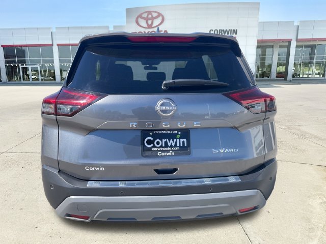 Used 2023 Nissan Rogue SV AWD/4WD image 4