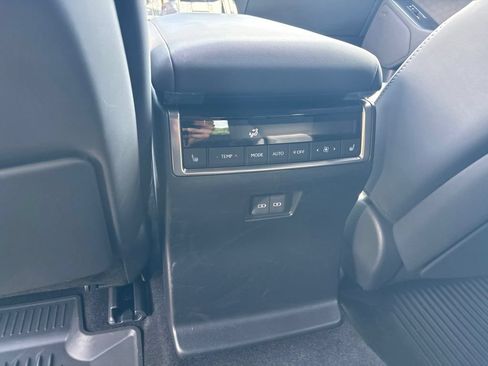 Certified 2025 Lexus GX 550 AWD/4WD image 19