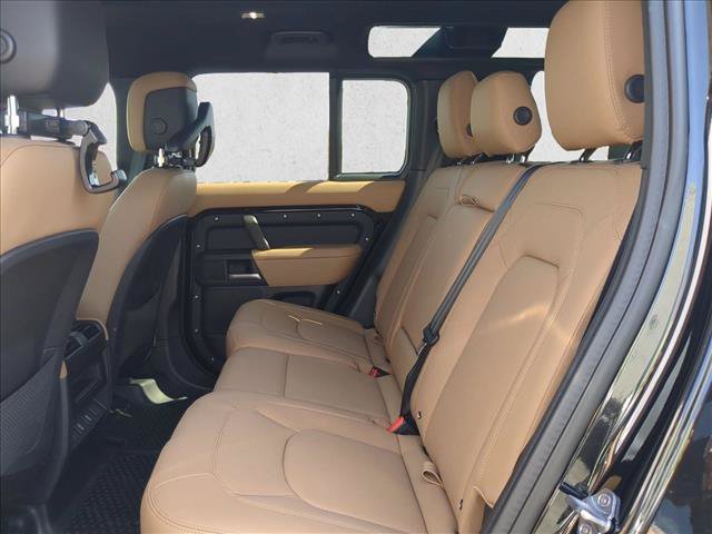 New 2026 Land Rover Defender 110 X-Dynamic SE AWD/4WD image 16