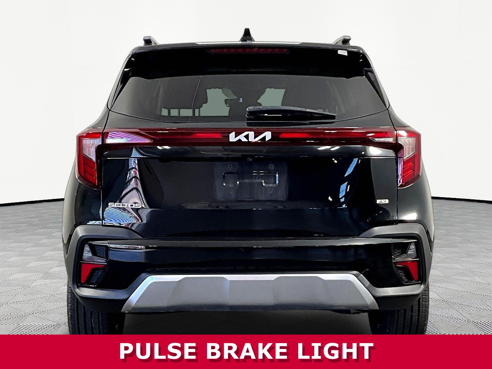 Certified 2024 Kia Seltos EX AWD/4WD image 5