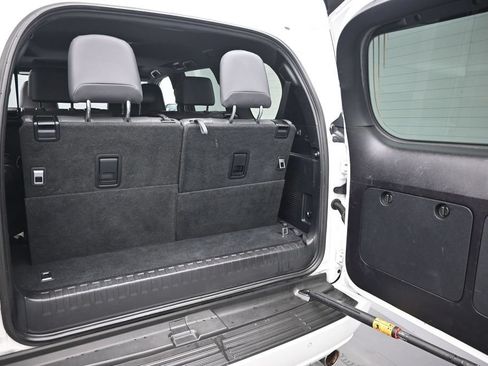 Used 2021 Lexus GX 460 Premium w/ Premium Package AWD/4WD image 9