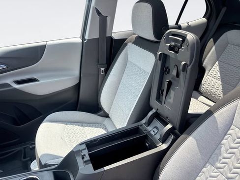 Used 2023 Chevrolet Equinox LT FWD image 21