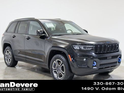Used 2023 Jeep Grand Cherokee Trailhawk w/ Advanced Protech Group II image 1