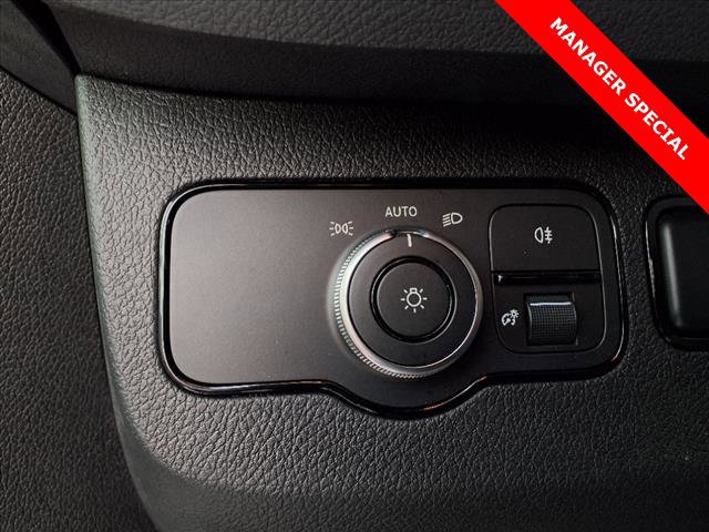 Used 2023 Mercedes-Benz Sprinter 3500 image 16
