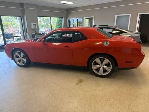 Used 2008 Dodge Challenger SRT8 RWD image 7