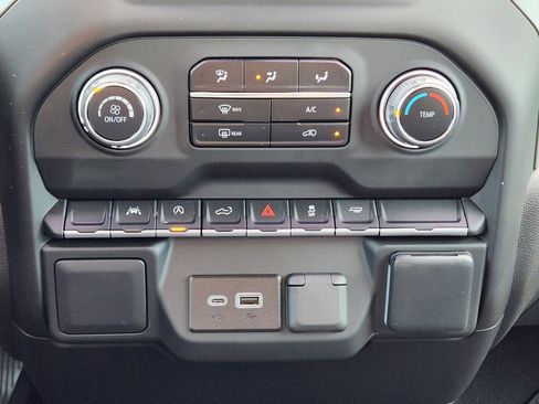 Certified 2023 Chevrolet Silverado 1500 Custom RWD image 19