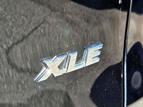 Used 2024 Toyota RAV4 XLE Premium image 15