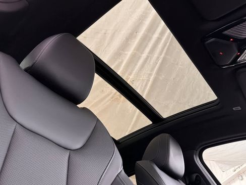 Used 2023 BMW X4 xDrive30i w/ Premium Package image 17